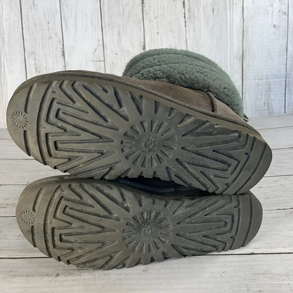 UGG grey bluish